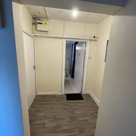 Апартаменты One Bedroom Filton *